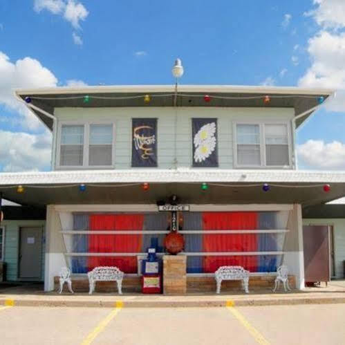 Broadway Inn Yankton Exterior photo